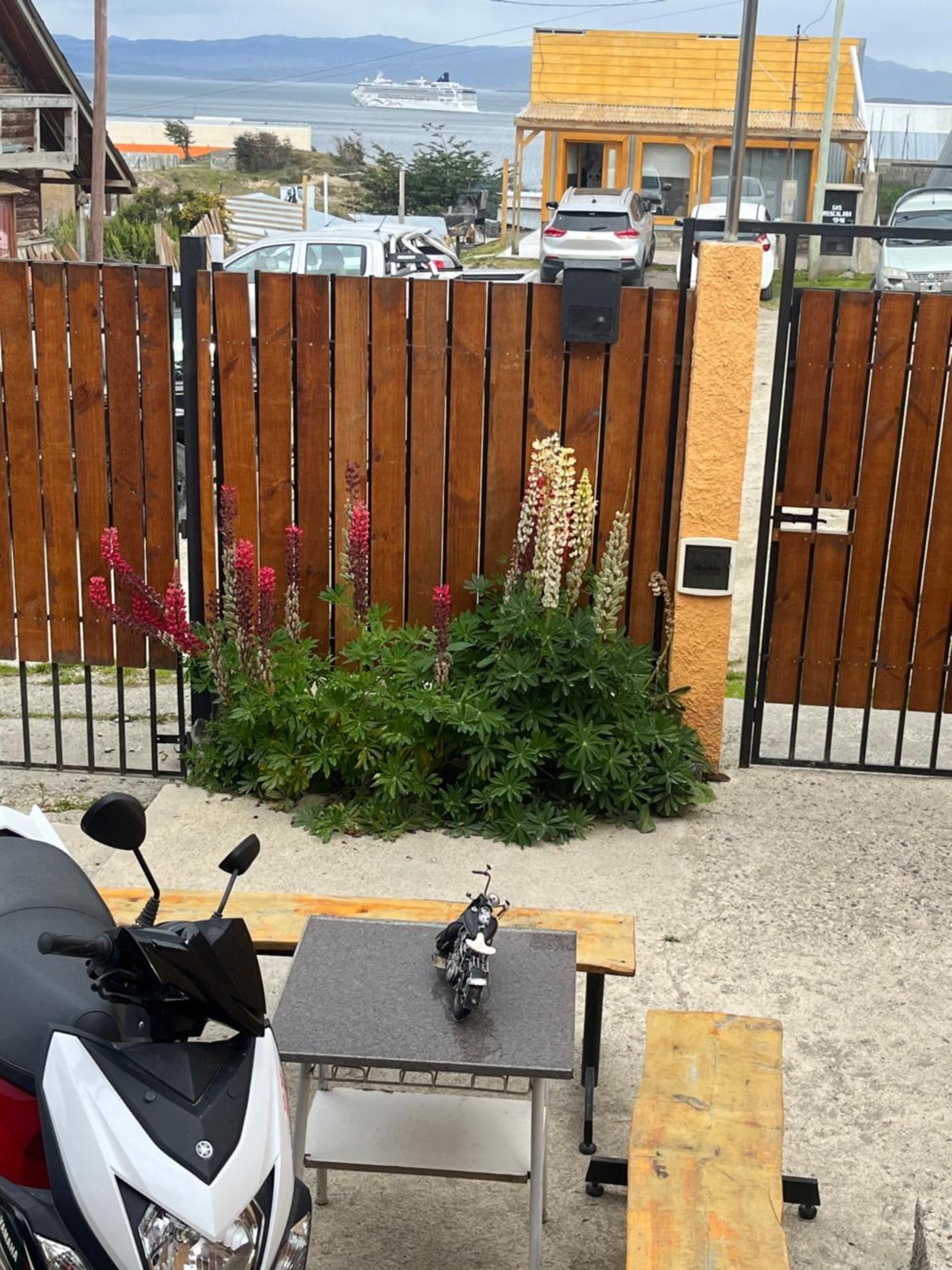 Vista Al Faro Ushuaia Apartment ภายนอก รูปภาพ