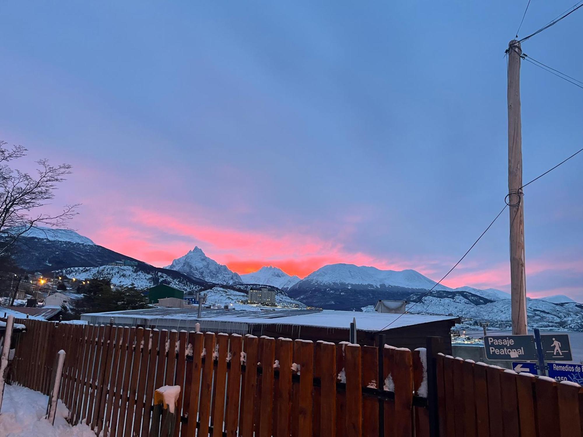 Vista Al Faro Ushuaia Apartment ภายนอก รูปภาพ