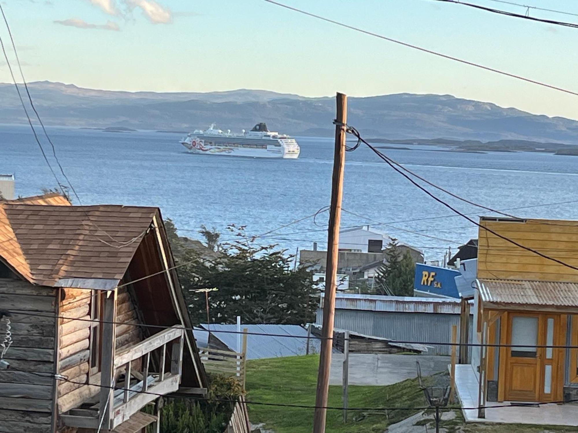 Vista Al Faro Ushuaia Apartment ภายนอก รูปภาพ